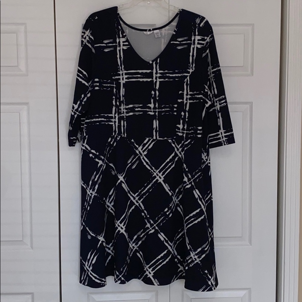 Kaktus navy and white print dress